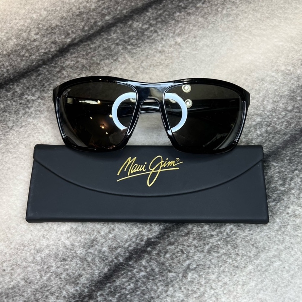 Maui Jim Makoa Polarized Wrap Gloss Black Sunglasses